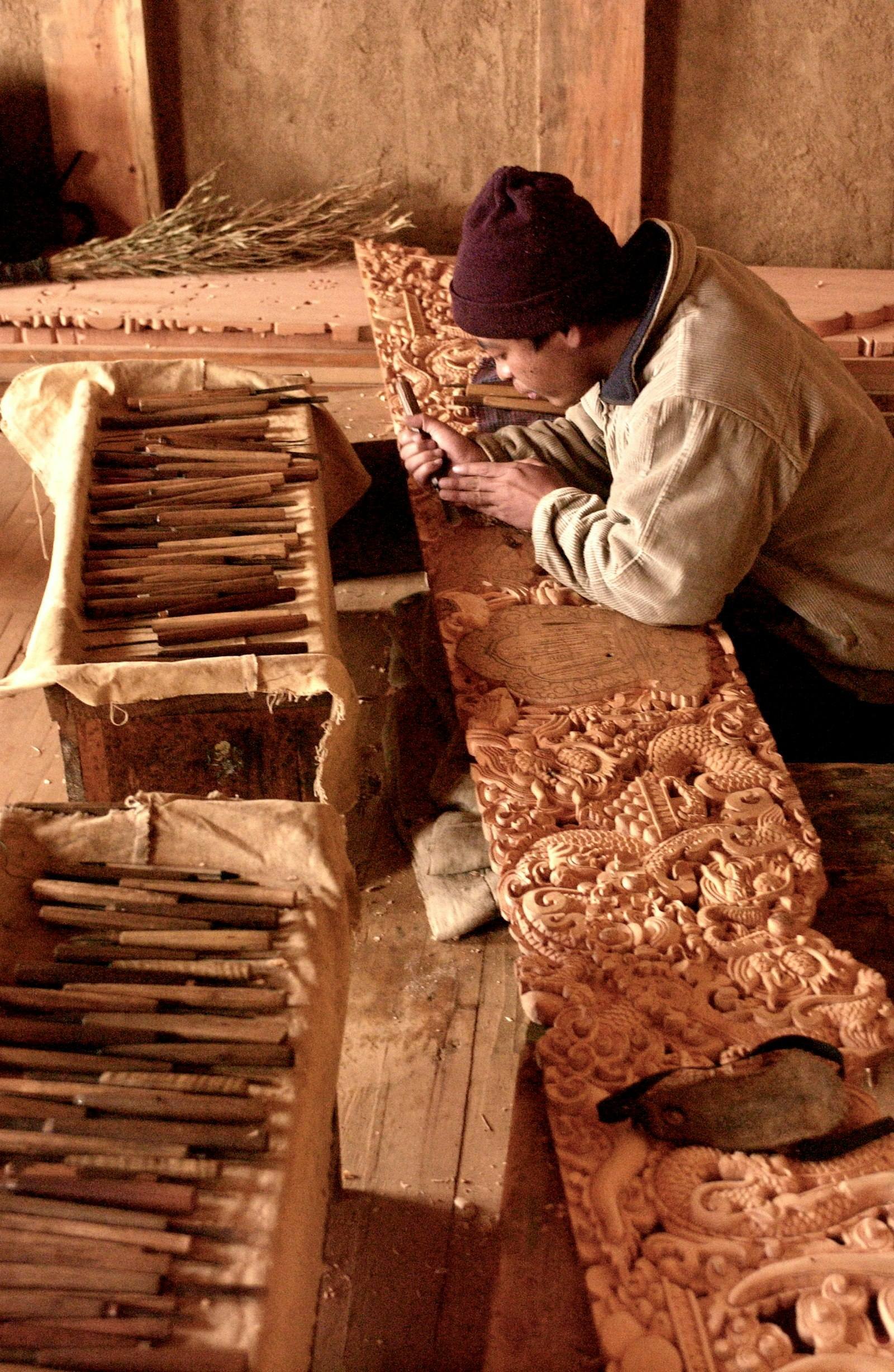 Woodworking craftsmanship, reference image